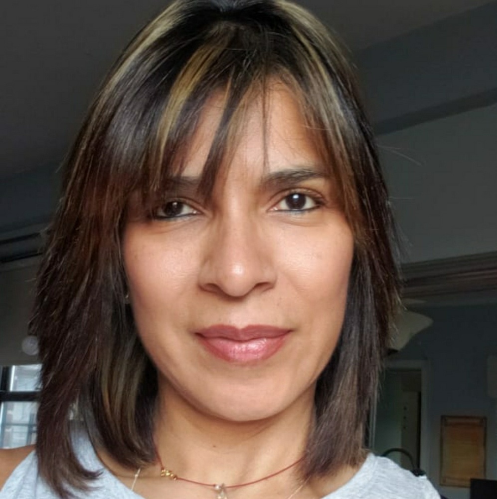 Meet your Posher, Diana Maria